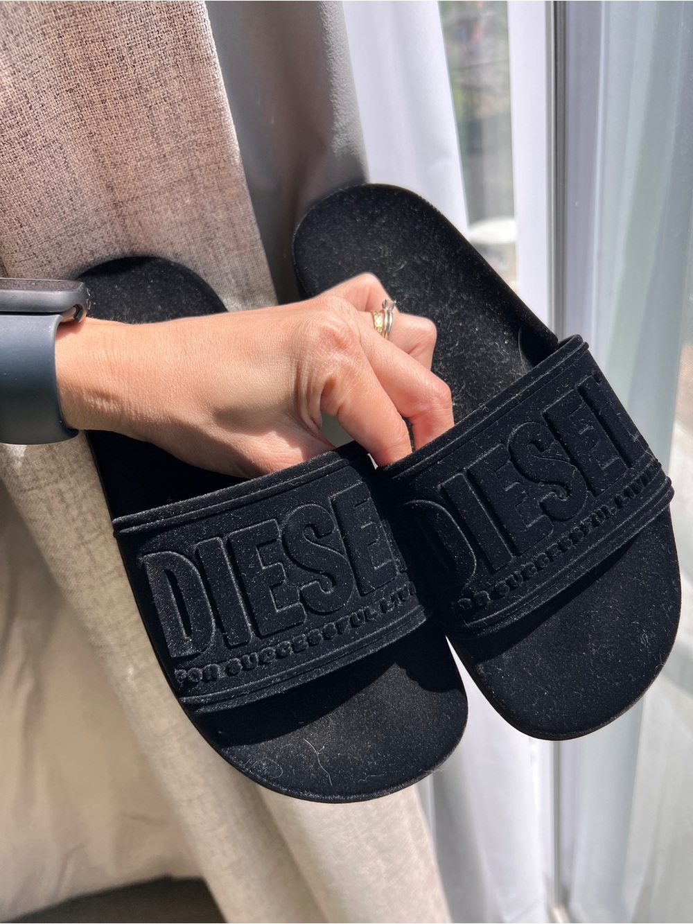 Never worn Diesel Black Logo Sa-mayemi Slide Sandals 38